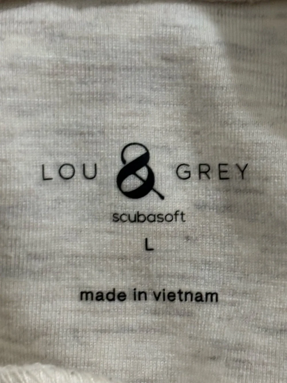 Lou & Grey Women’s Heathered Oatmeal  Mock Neck Scubasoft Sweatshirt, size Large - Picture 3 of 7